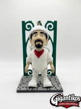 GIGANTIKOS figura inspirada en Gigante Rey Asi�tico con vestimenta San Ferm�n