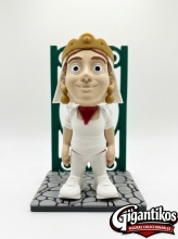 GIGANTIKOS figura inspirada en Gigante Reina Europea con vestimenta San Ferm�n