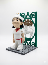 GIGANTIKOS figura inspirada en Gigante Reina Asi�tica con vestimenta San Ferm�n